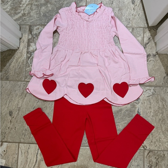 NWT size 8 Classic Whimsy Pink and Red Heart top with Leggings - Picture 1 of 2